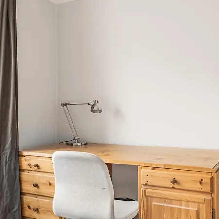 350m To I Tv & Workspace In Every Room! Bergen
