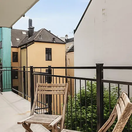 350m To I Tv & Workspace In Every Room! Apartment Bergen